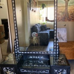 Mother Of Pearl Black Lacquer Antique 
