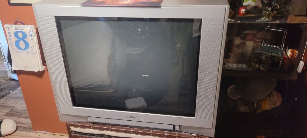 CRT TV (Not Retro)