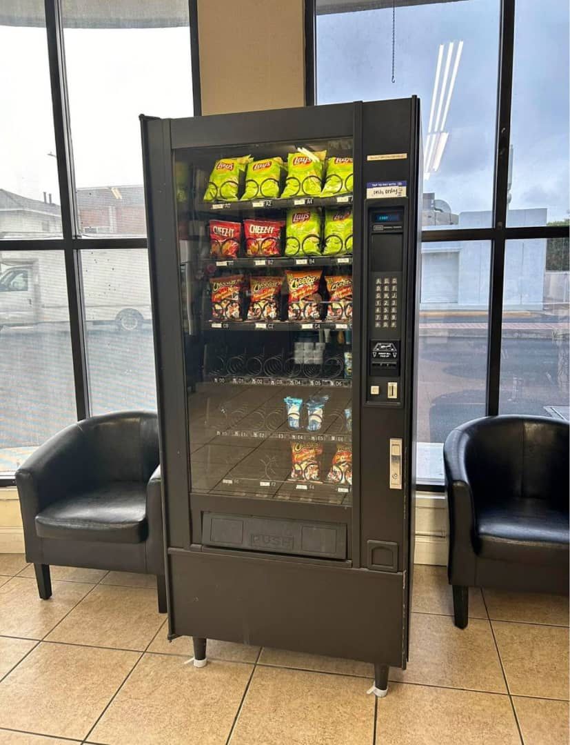 AMB350 Combo Snacks Vending Machine With Credit Card Reader