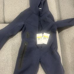 Kids Nike Techs Small & XS