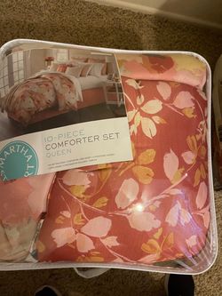10-Piece Queen size Comforter