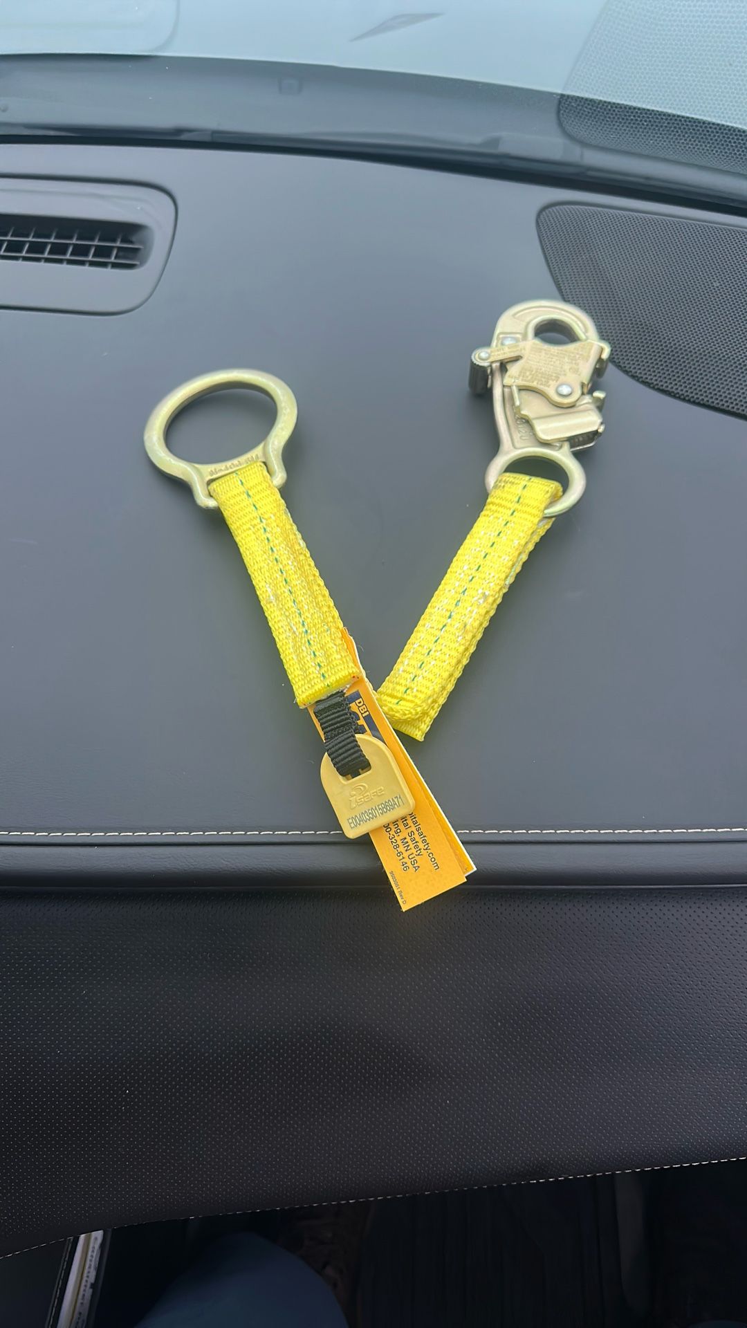 DBI-SALA D-ring Extension w/ Self Locking Snap Hook