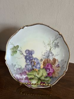 Vintage Plate hand painted, Large Hanging Grapes plate Shades of Greens Purples Pinks