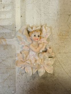 Vintage angels