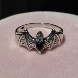 925 Sterling Silver bat ring with black agate stone Size 11