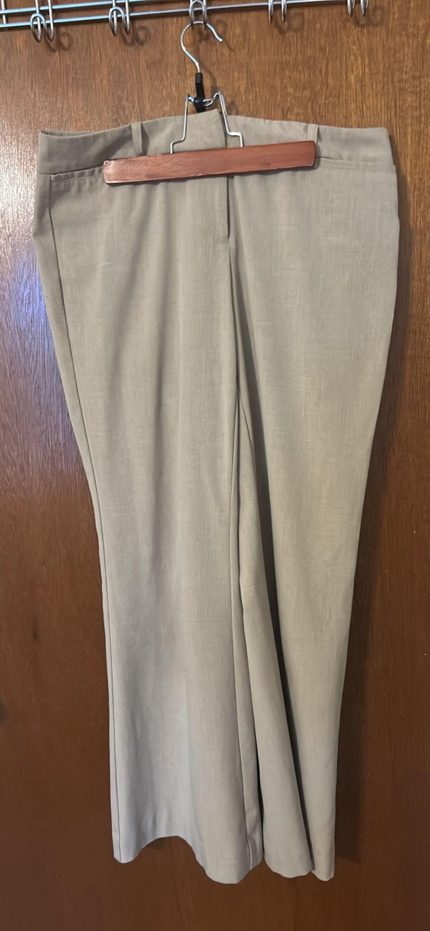 Women’s NY & Company Pants 