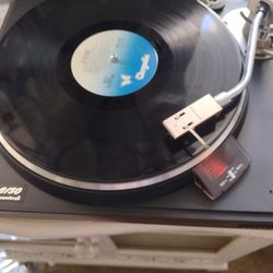Marantz Turntable... Call o. 🤙
