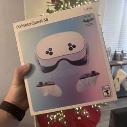 Meta Quest 3S 128GB VR Headset + Controllers 