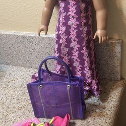 American Girl Doll Plus Beach Bag, Sundress Shoes Underwear Swimsuit, Towel, Earrings, And Necklace 