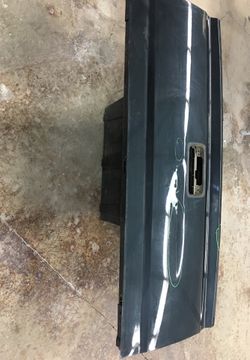 Tailgate four Chevy Sierra 2016