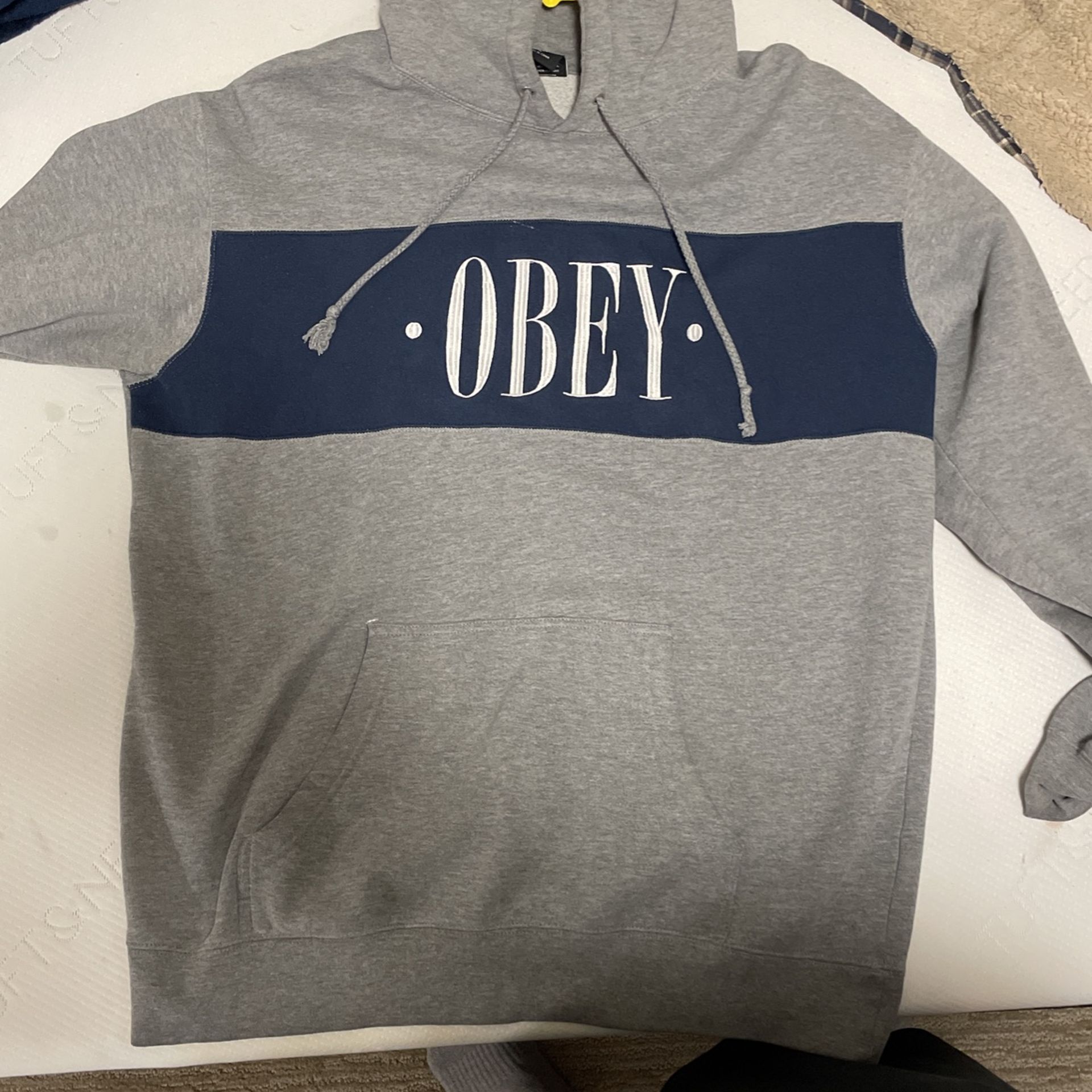 OBEY Sweatshirt