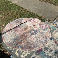 5’ Round Rug