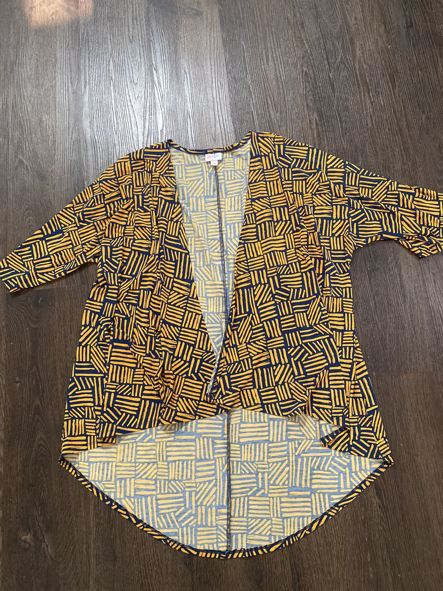 Womans Navy Blue Mustard LulaRoe Cárdigan Shirt Size Small #10