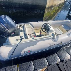 Avon Hard Bottom Inflatable Boat (RIB) with 40hp Yamaha!