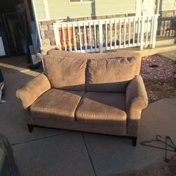 Couch(love Seat)