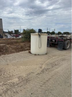 550 Double Wall Tank with pump