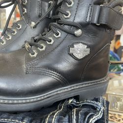 Womens Harly Davidson Boots  Excellent Condition. Size 7 