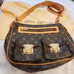 Louis Vuitton Hudson Shoulder Bag