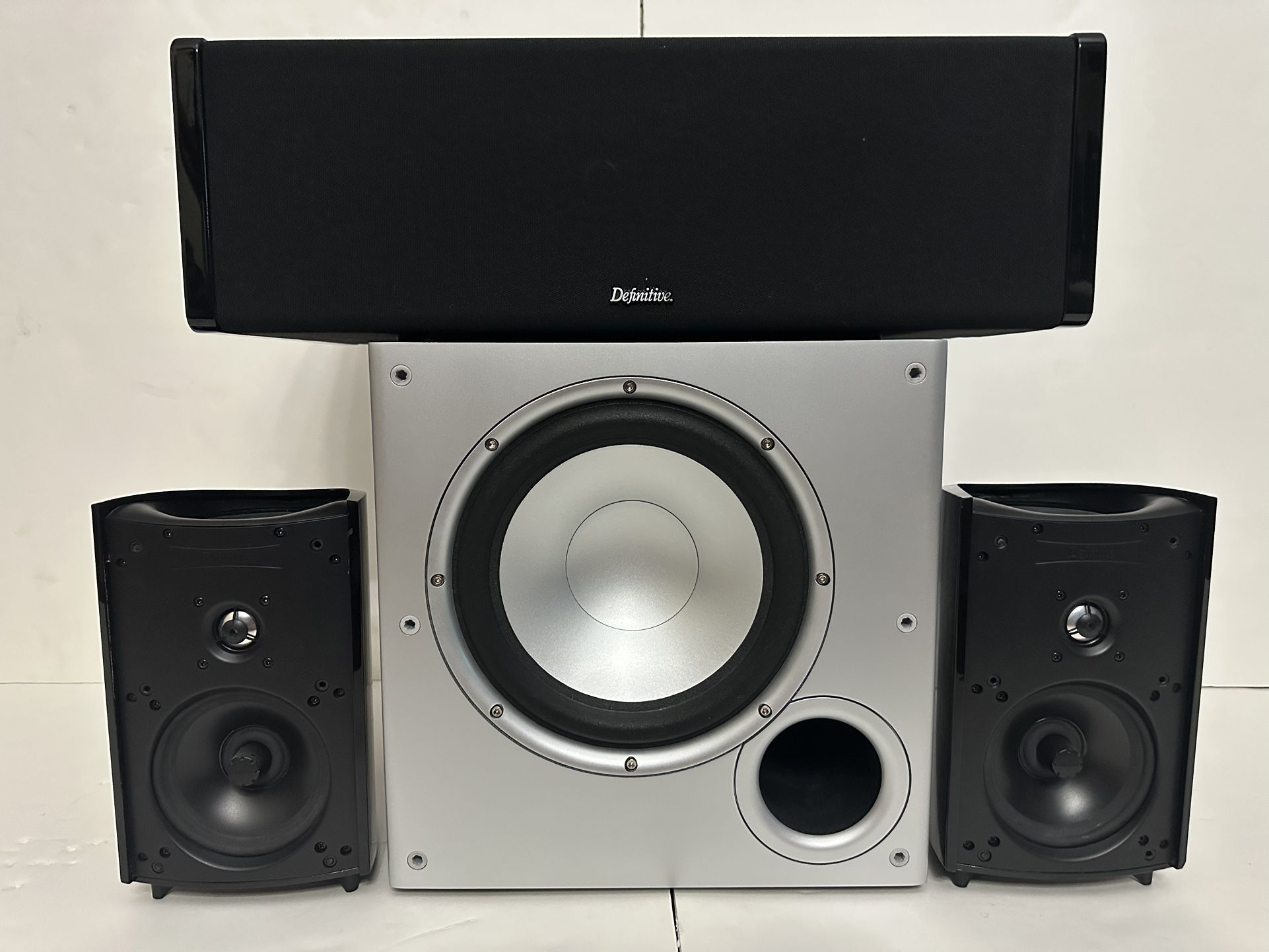 Definitive Technology + Polk Audio 3.1 Home Theater Surround Sound System 