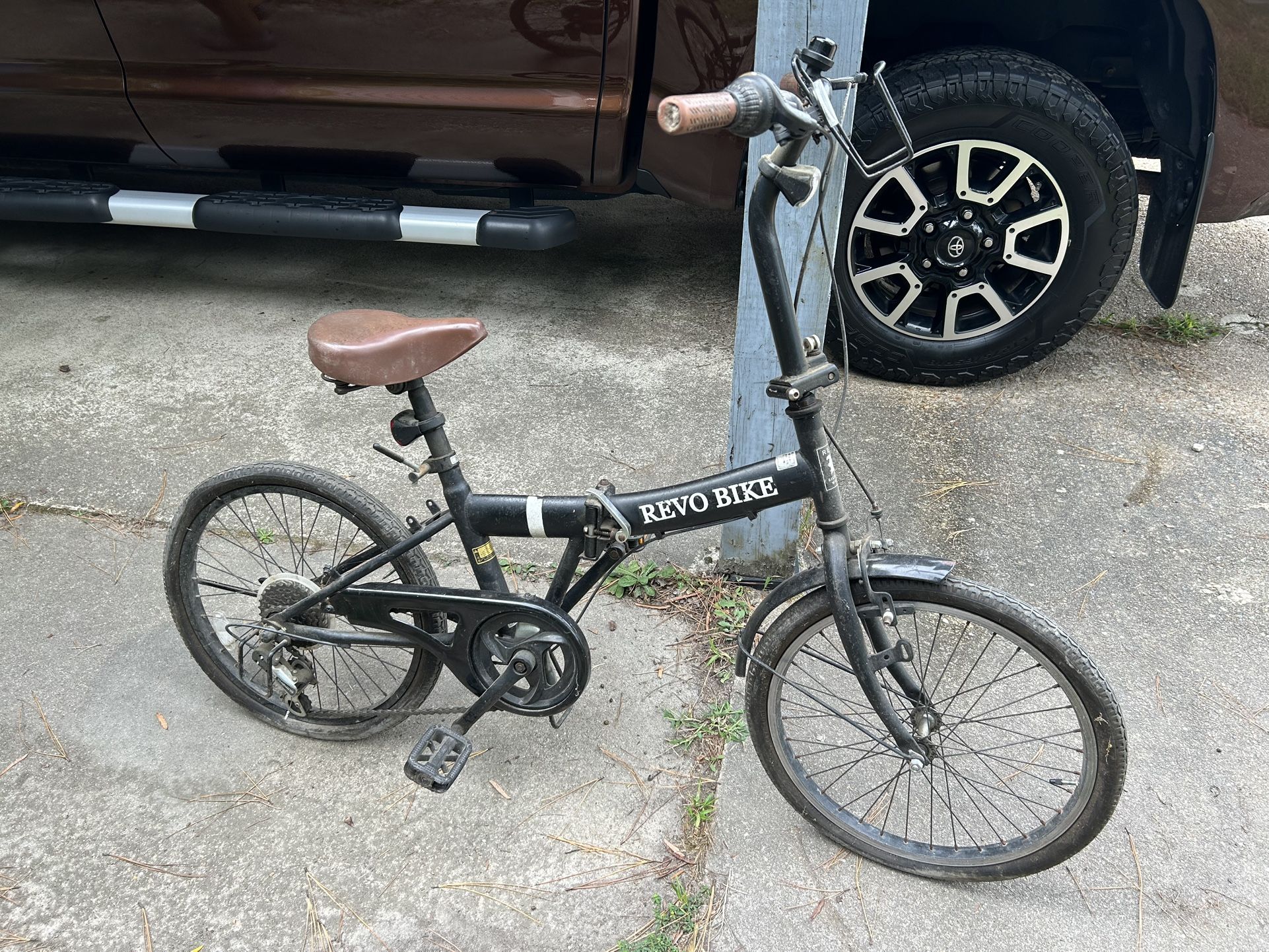 Revo Folding Bike