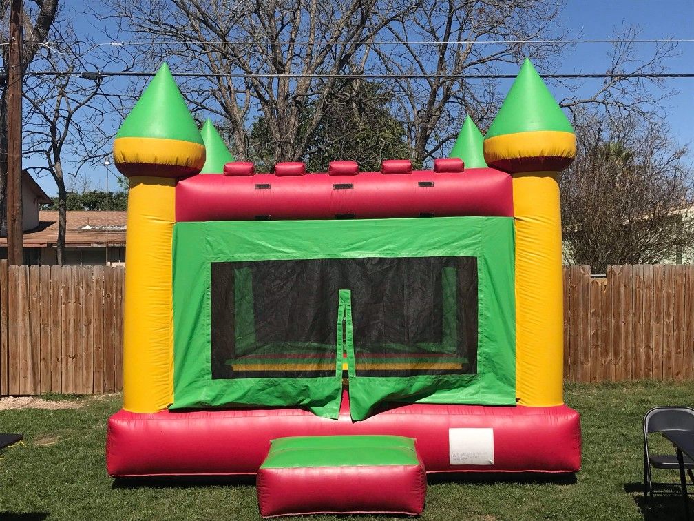 Bounce house with blower