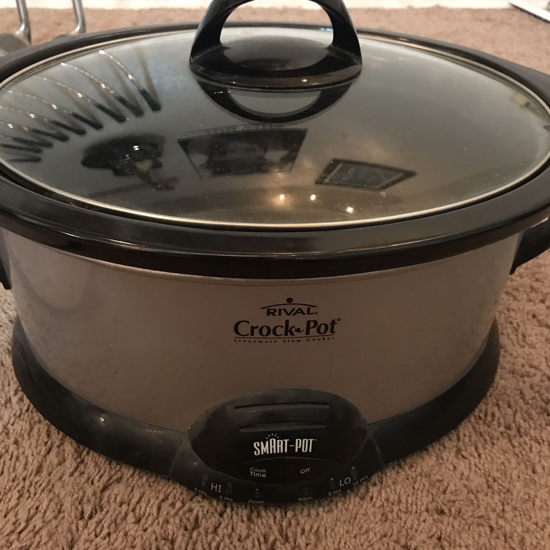 Rival Crock Pot Stoneware Slow Cooker SCVP609 for Sale in Galveston, TX -  OfferUp