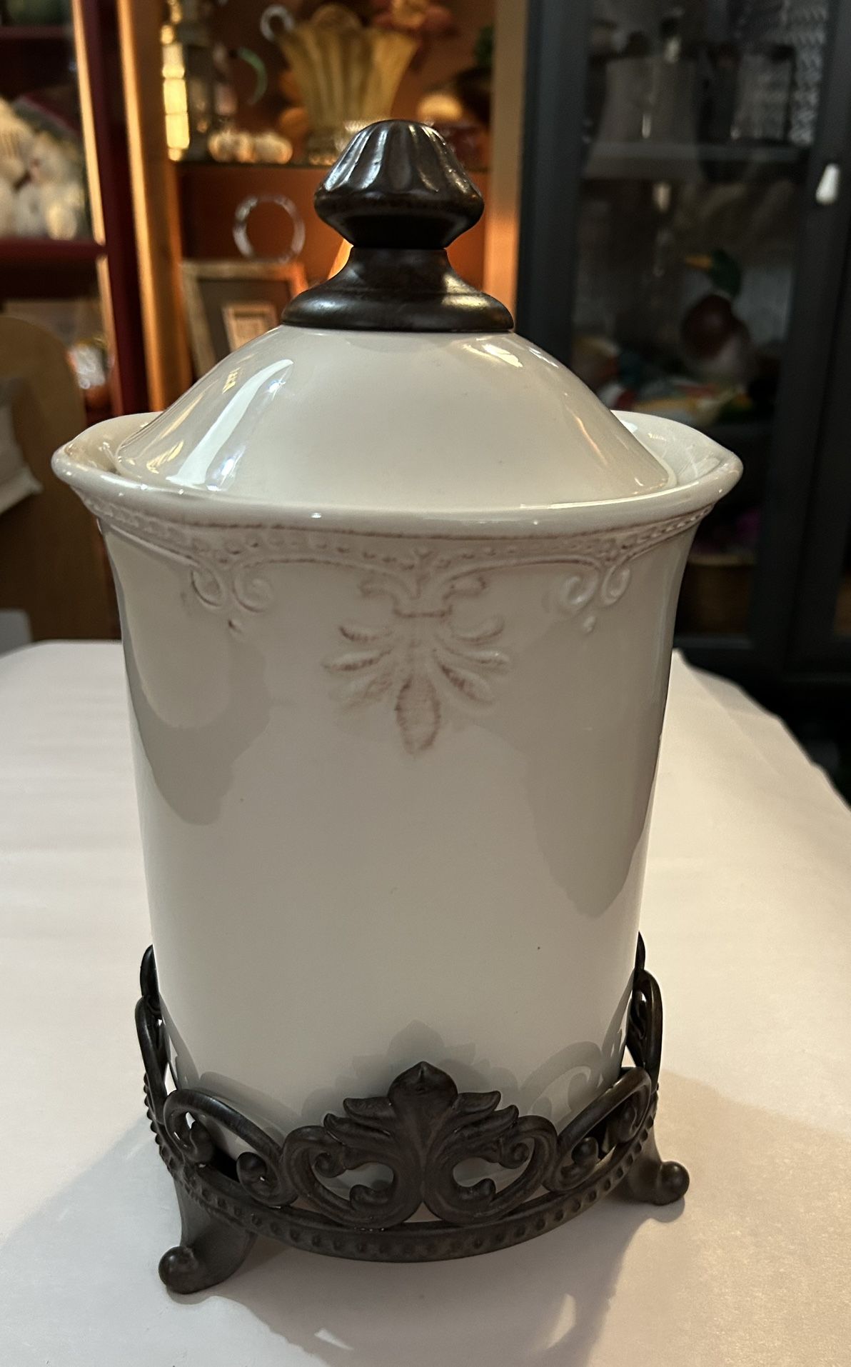 Replacement Canister With Metal Stand