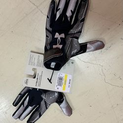 New Under Armour Gloves