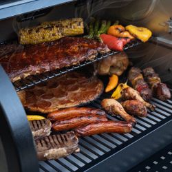 New WiFi  Pellet Grills + Free Cutting Board + FREE Cover + 3yr Warranty