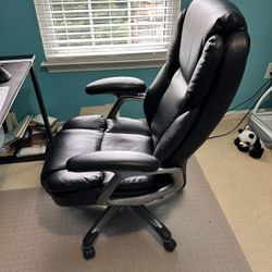 Office Chair Good Conditions 