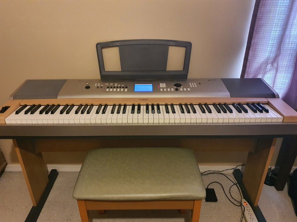 Yamaha Ypg 635 Keyboard 