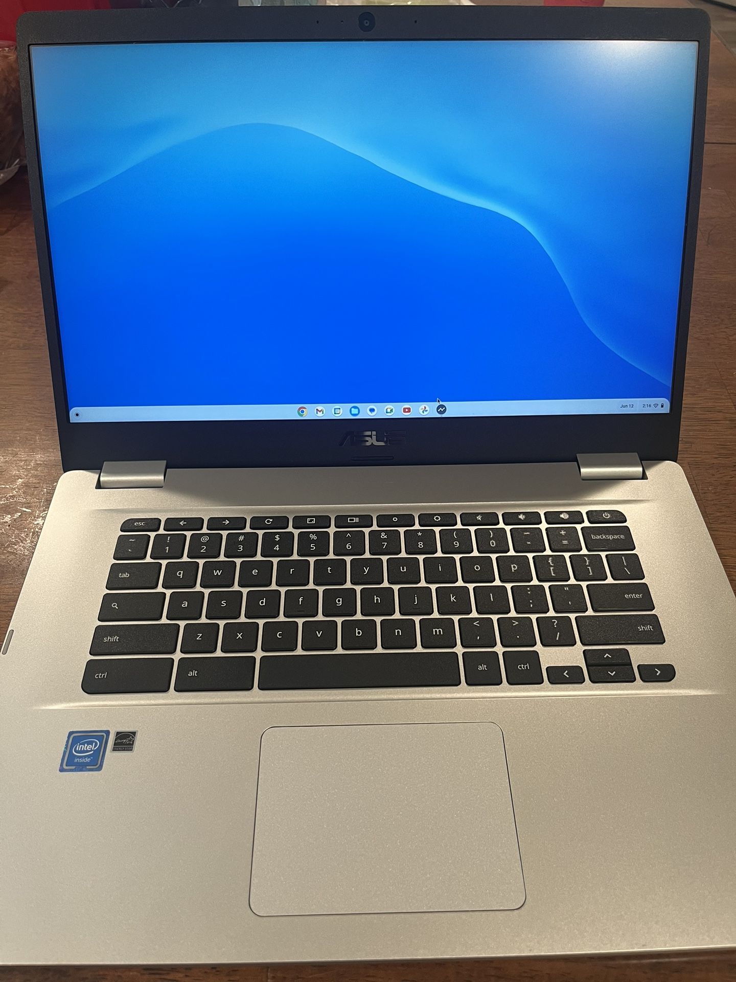 Asus Chrome 15.6”