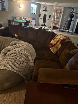 Sectional couch