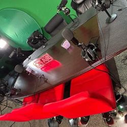 Free Podcast / Office Meeting Desk