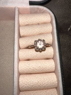 Engagement ring/Wedding Ring