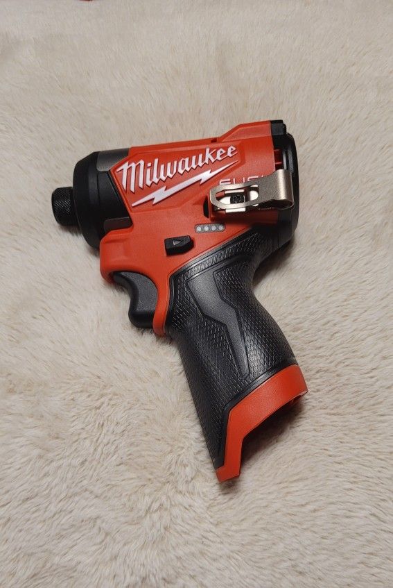 Drill De Impacto M12 Fuel Milwaukee 