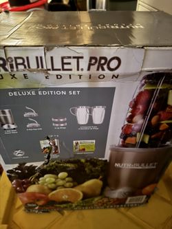 NutriBullet Pro deluxe Blender combo