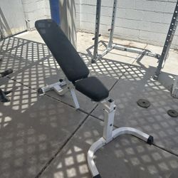 Adjustable Weight Bench