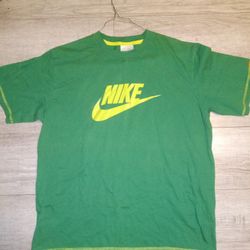 Mens Nike T Shirt Rare Brazil Green Colorway Size Medium