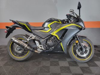 2015 Honda CBR 300R