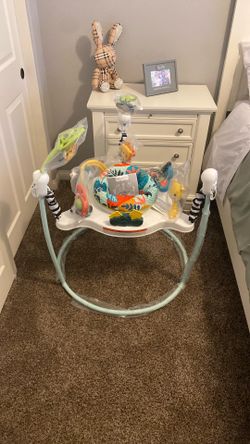 Fisher-Price Jumping Jungle Jumperoo