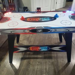 Air Hockey Table