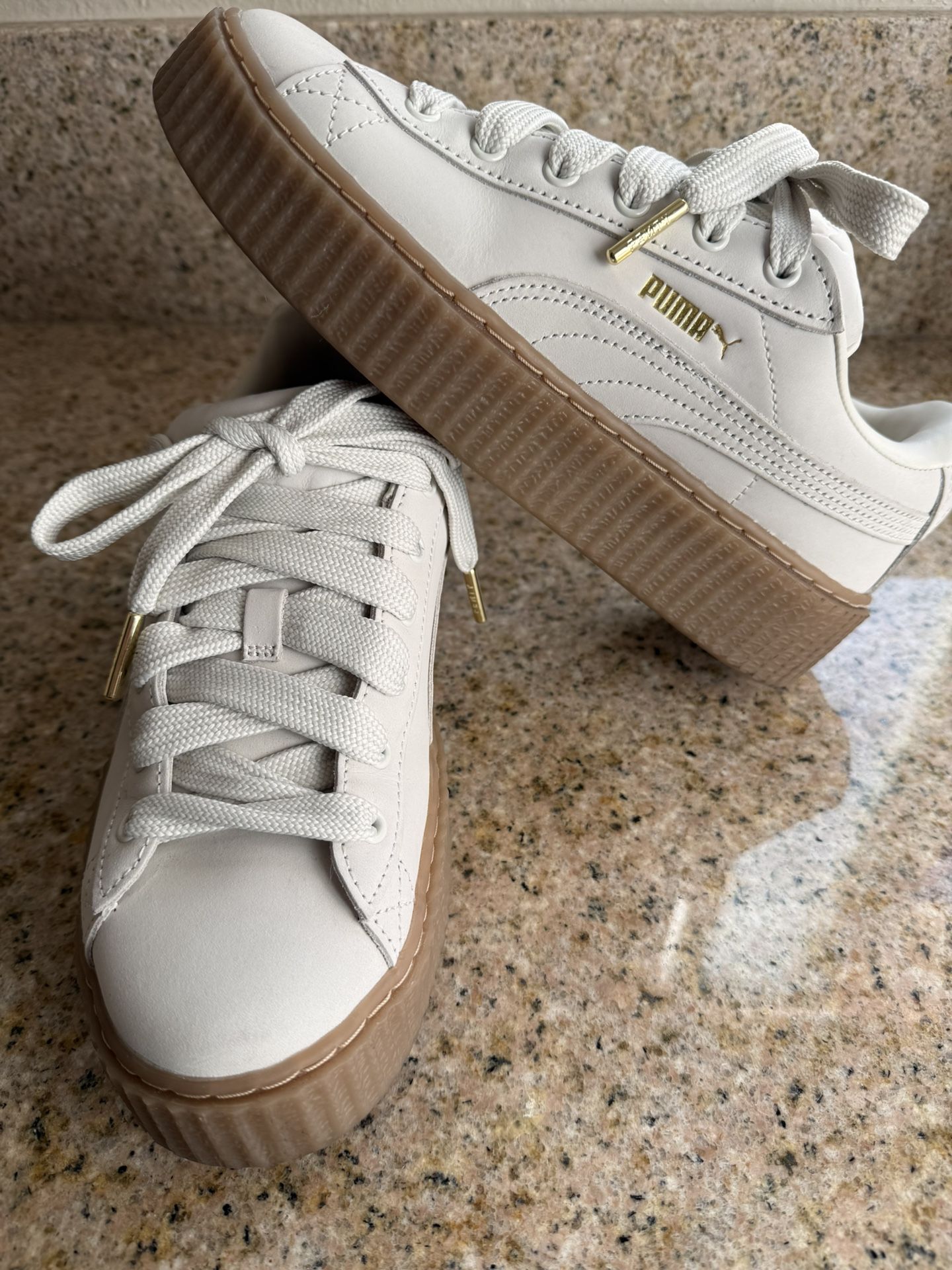 FENTY PUMA Women’s Tennis Shoes Size 9! Like New!
