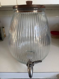 Glass Beverage Dispenser with Wood Lid