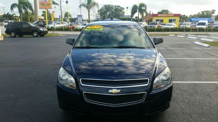 2010 Chevrolet Malibu pocas millas down payment $2000