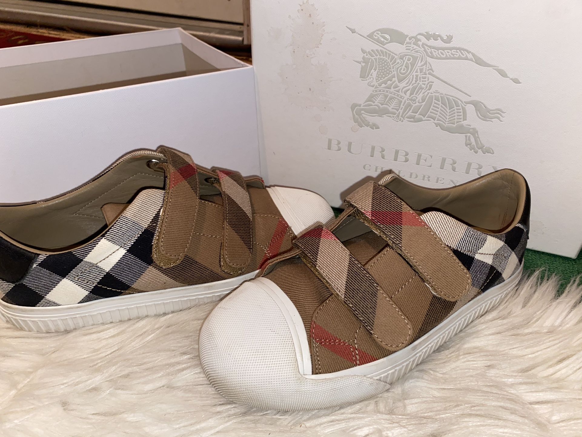 Kids Burberry Shoes