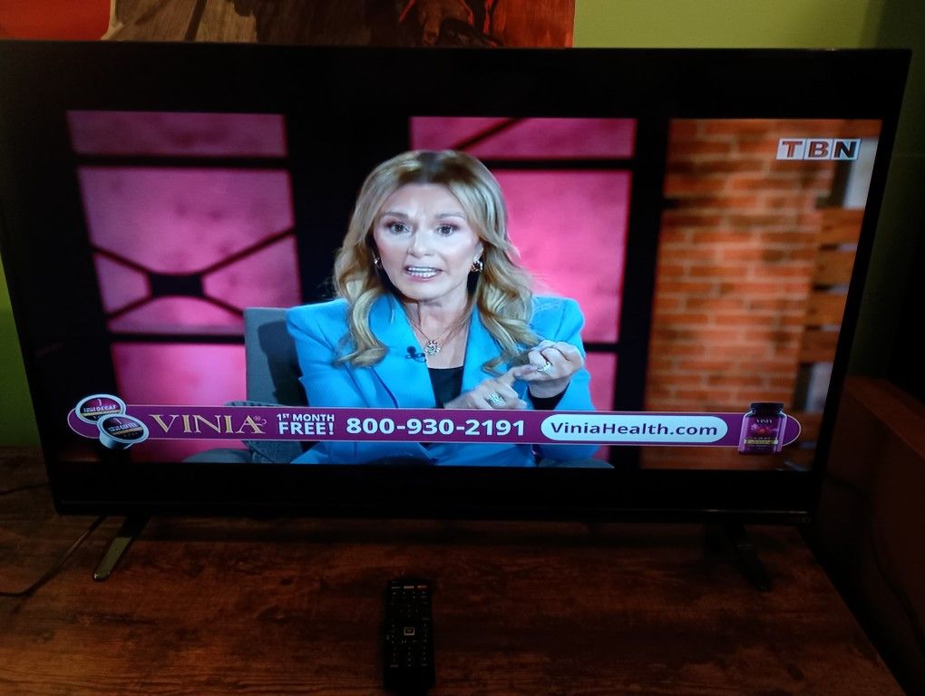 40 Inch Vizio TV