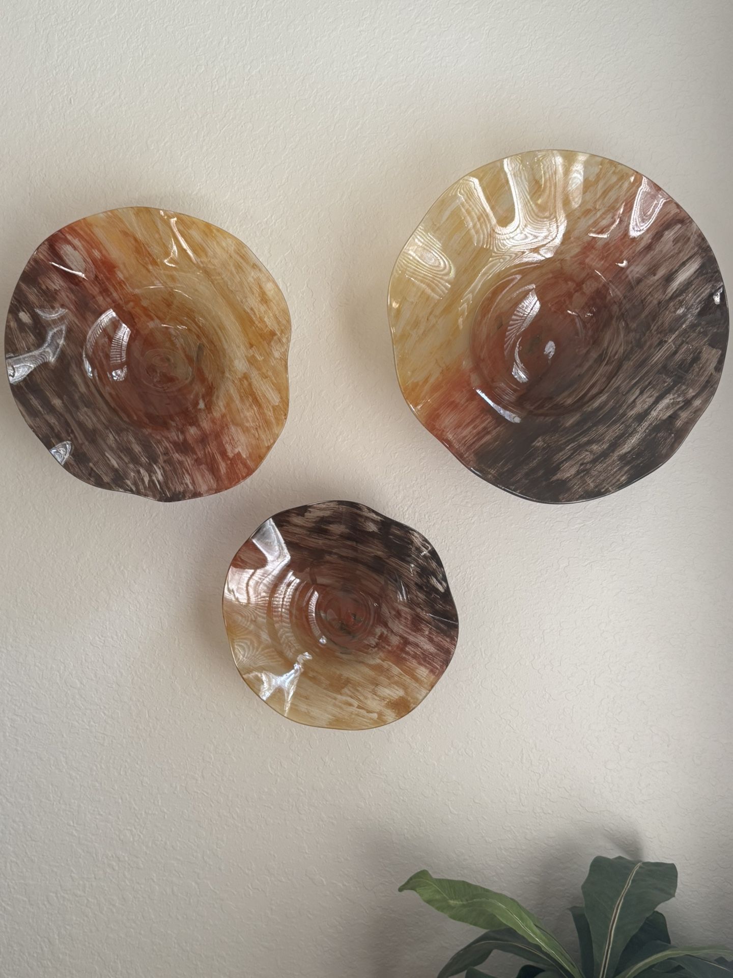 Set of 3 Decorative Glass Wall Bowls