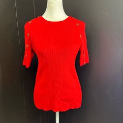 Anne Klein Red Ribbed Knit Button Sleeve Top - Women’s Small
