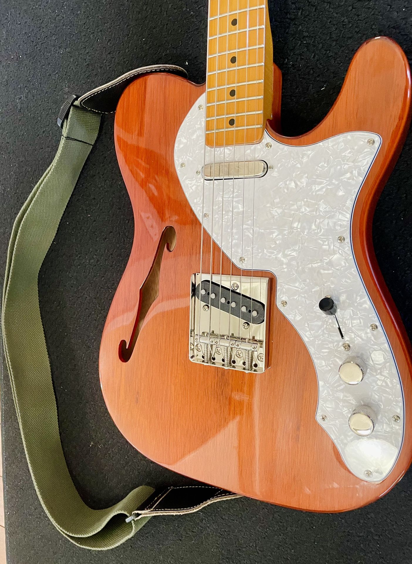 Squier Thinline Telecaster (negotiable)